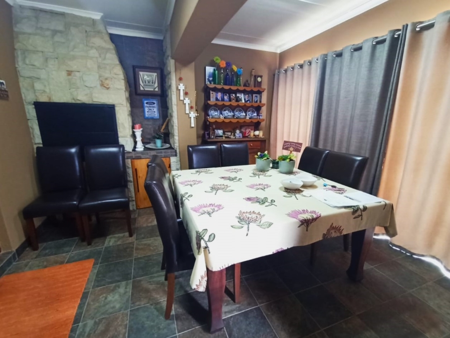 2 Bedroom Property for Sale in Humansdorp Eastern Cape